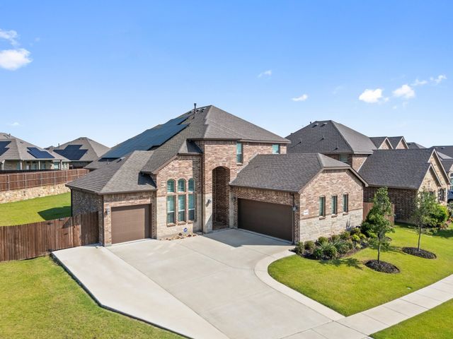 3680 Twin Pines Drive, Grand Prairie, TX 76065