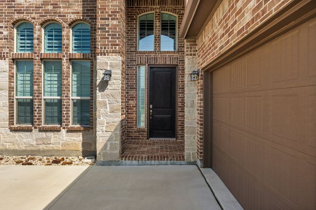 3680 Twin Pines Drive, Grand Prairie, TX 76065