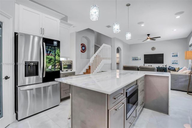 7665 NW 19th Ct, Pembroke Pines, FL 33024