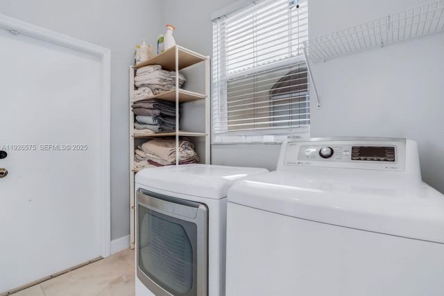 7665 NW 19th Ct, Pembroke Pines, FL 33024