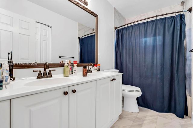 7665 NW 19th Ct, Pembroke Pines, FL 33024