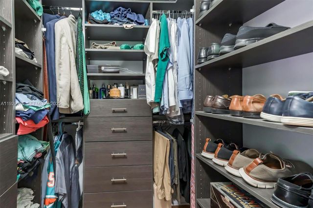 7665 NW 19th Ct, Pembroke Pines, FL 33024