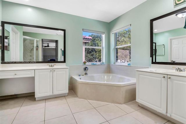 7665 NW 19th Ct, Pembroke Pines, FL 33024