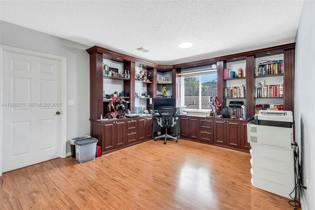 7665 NW 19th Ct, Pembroke Pines, FL 33024