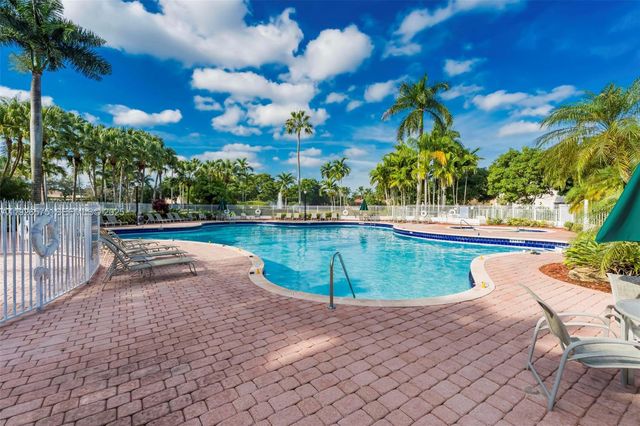 7665 NW 19th Ct, Pembroke Pines, FL 33024