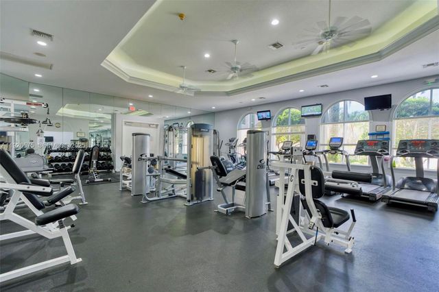 7665 NW 19th Ct, Pembroke Pines, FL 33024