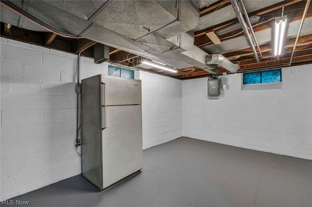 4413 Torrington Avenue, Parma, OH 44134