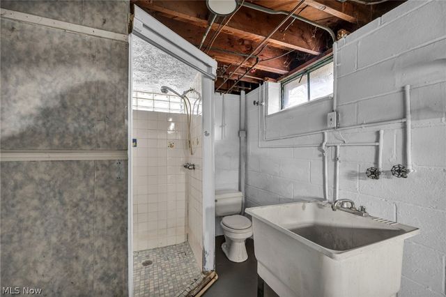 4413 Torrington Avenue, Parma, OH 44134