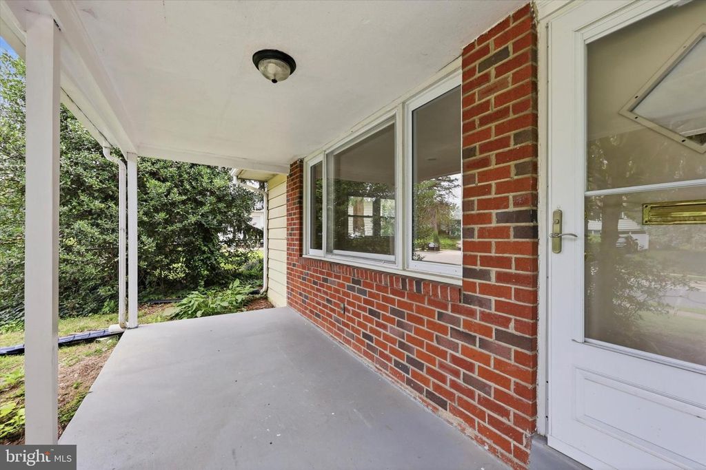 6 GLENWOOD CIR, ALDAN, PA 19018 — photo 4
