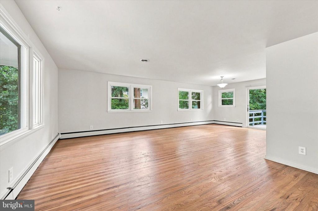 6 GLENWOOD CIR, ALDAN, PA 19018 — photo 5