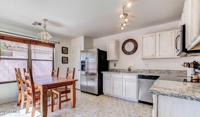 3481 S BOWMAN Road, Apache Junction, AZ 85119