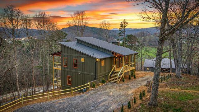 416 Windy Valley Trail, Blue Ridge, GA 30513