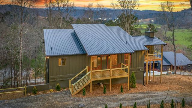 416 Windy Valley Trail, Blue Ridge, GA 30513