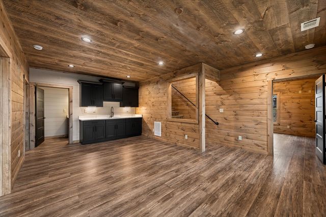 416 Windy Valley Trail, Blue Ridge, GA 30513