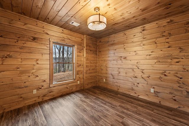 416 Windy Valley Trail, Blue Ridge, GA 30513