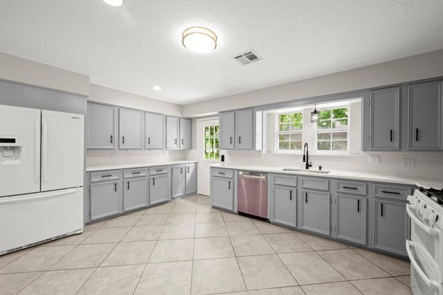 2418 Pebble Lake Drive, Magnolia, TX 77354