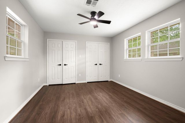 2418 Pebble Lake Drive, Magnolia, TX 77354