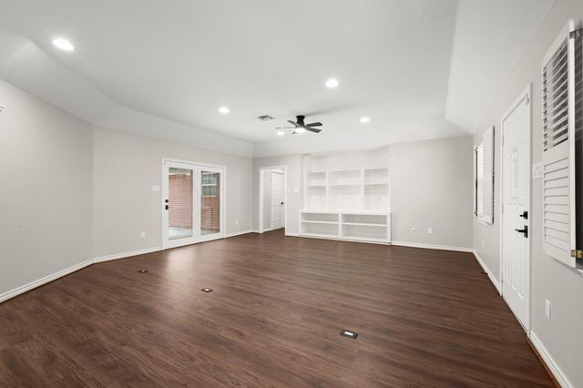 2418 Pebble Lake Drive, Magnolia, TX 77354