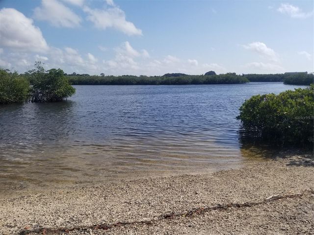 5127 BAY BOULEVARD, Port Richey, FL 34668