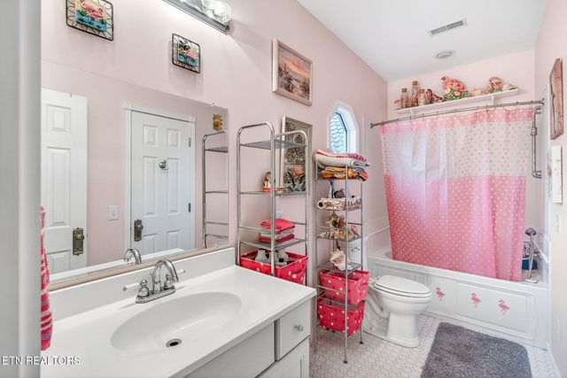 10739 Monterey Hwy, Monterey, TN 38574