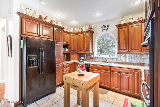 10739 Monterey Hwy, Monterey, TN 38574