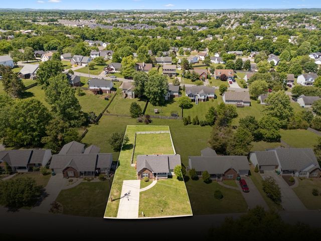 2819 Faith Ln, Spring Hill, TN 37174