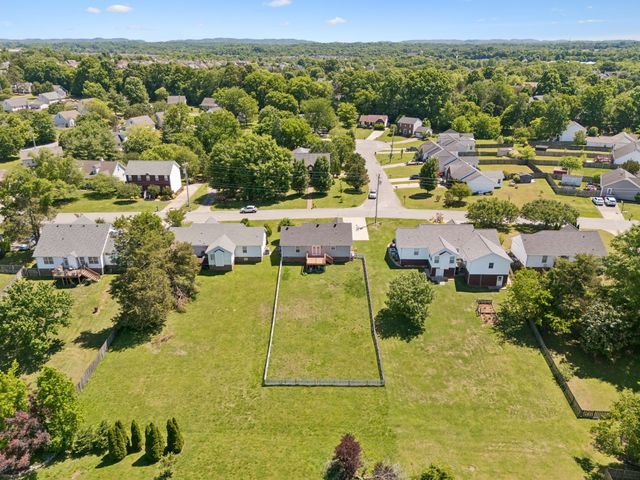 2819 Faith Ln, Spring Hill, TN 37174
