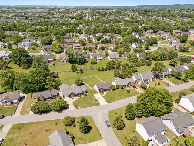 2819 Faith Ln, Spring Hill, TN 37174