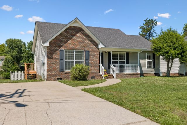 2819 Faith Ln, Spring Hill, TN 37174