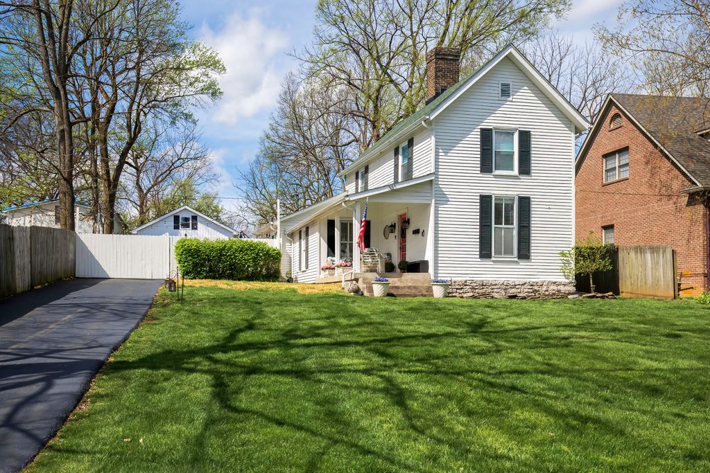 361 S Main Street, Versailles, KY 40383