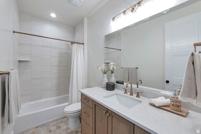 793 W SARA DR, Saratoga Springs, UT 84045