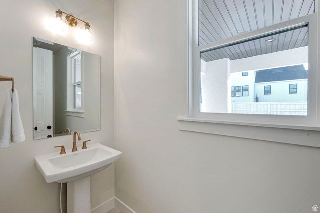 793 W SARA DR, Saratoga Springs, UT 84045