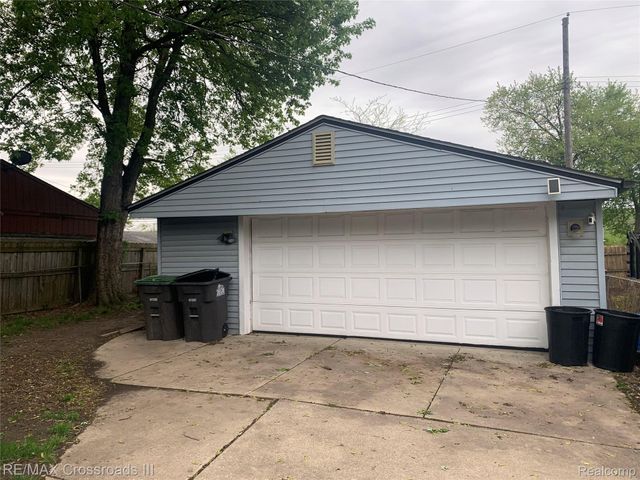 16630 Jackson Street, Taylor, MI 48180