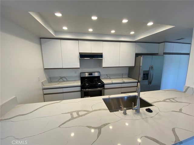 406 Clubhouse, Newport Beach, CA 92663