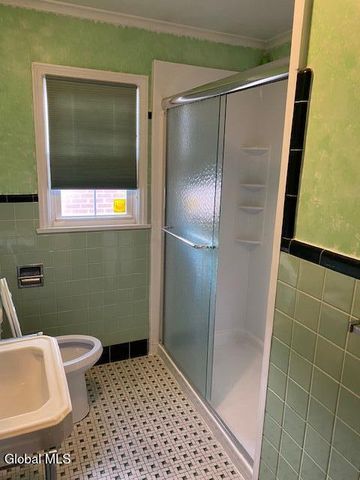 177 Hollywood Avenue, Albany, NY 12209