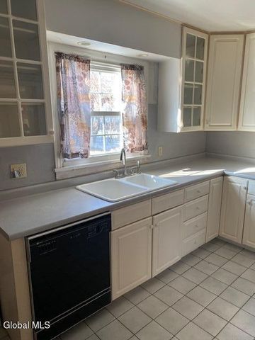 177 Hollywood Avenue, Albany, NY 12209