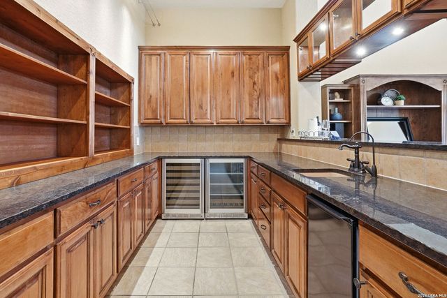 16227 San Cayetano, Helotes, TX 78023