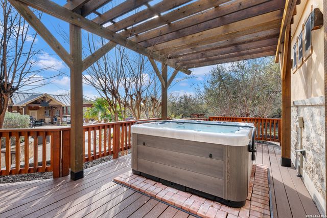 16227 San Cayetano, Helotes, TX 78023