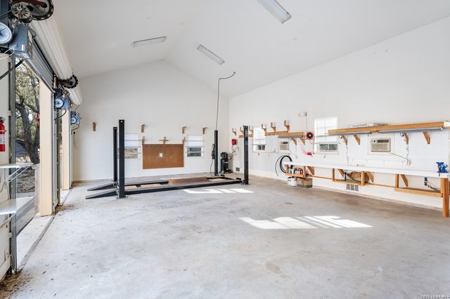 16227 San Cayetano, Helotes, TX 78023