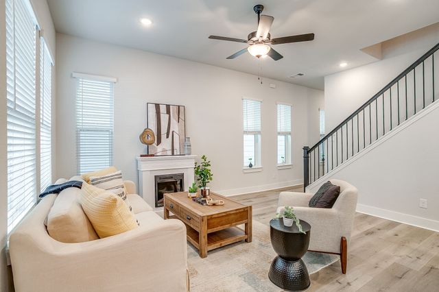 4908 Deavers Lane, Fort Worth, TX 76114