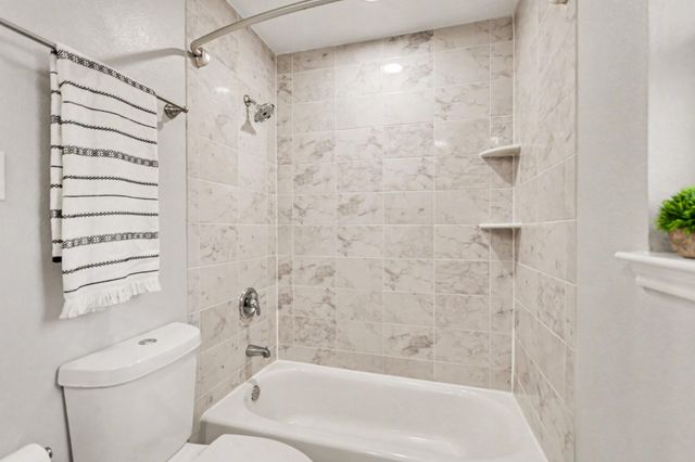 3710 Quail Meadow Drive, Missouri City, TX 77459