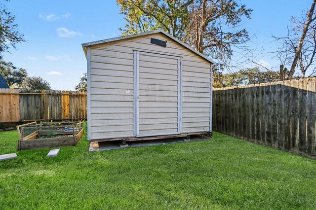 3710 Quail Meadow Drive, Missouri City, TX 77459