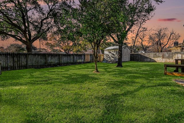 3710 Quail Meadow Drive, Missouri City, TX 77459