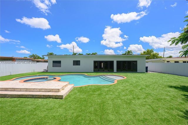 11835 SW 37th St, Miami, FL 33175