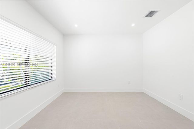 11835 SW 37th St, Miami, FL 33175