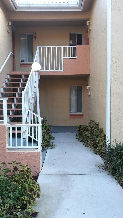 1081 Coral Club Drive, Coral Springs, FL 33071
