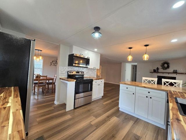 8341 HIGHPOINT BOULEVARD, Brooksville, FL 34613