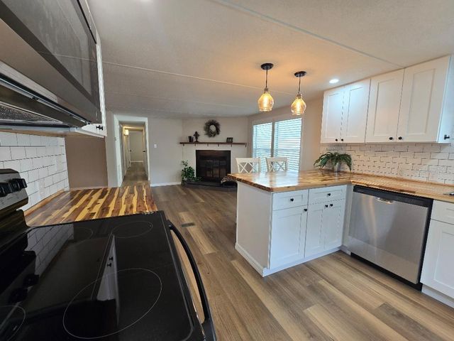 8341 HIGHPOINT BOULEVARD, Brooksville, FL 34613