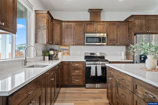 5175 Parkway Dr NE, Salem, OR 97305