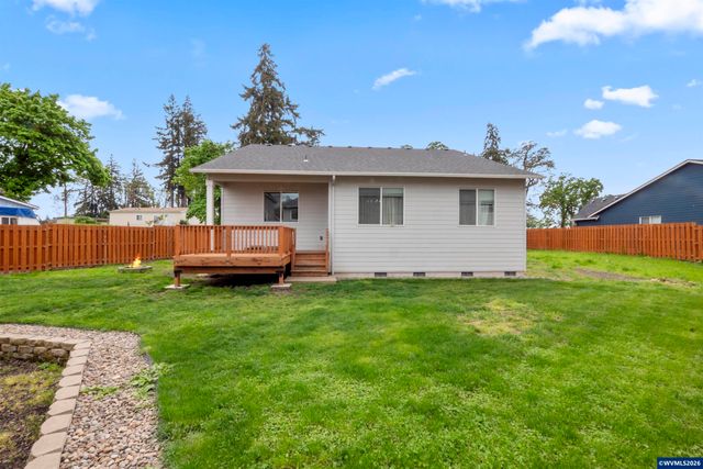 5175 Parkway Dr NE, Salem, OR 97305